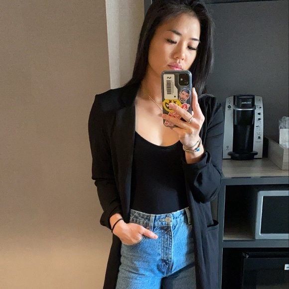 Meet your Posher, Susan - Picture 3 of 3